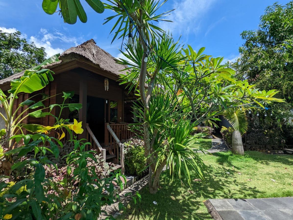 Rigils Lembongan Bungalow Exterior photo